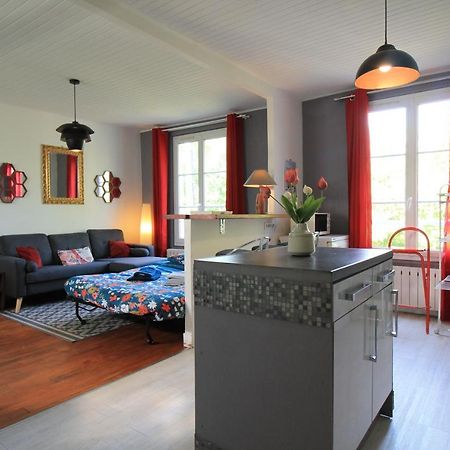 Disponible - Appartement Entier - Ligne H 15Mn Paris-Gare Du Nord, Parking Rue Gratuit, 4 Pers, Station De Train En Face Toutes Les 15Mn, Hippodrome, Cdfas, Universite, Borne Electrique, 1Er Etage オーボンヌ エクステリア 写真