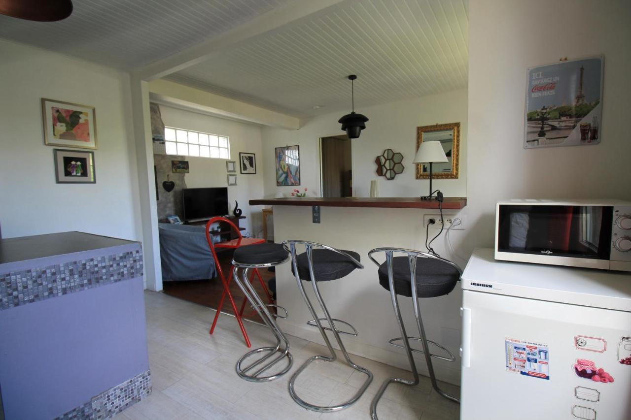 Disponible - Appartement Entier - Ligne H 15Mn Paris-Gare Du Nord, Parking Rue Gratuit, 4 Pers, Station De Train En Face Toutes Les 15Mn, Hippodrome, Cdfas, Universite, Borne Electrique, 1Er Etage オーボンヌ エクステリア 写真