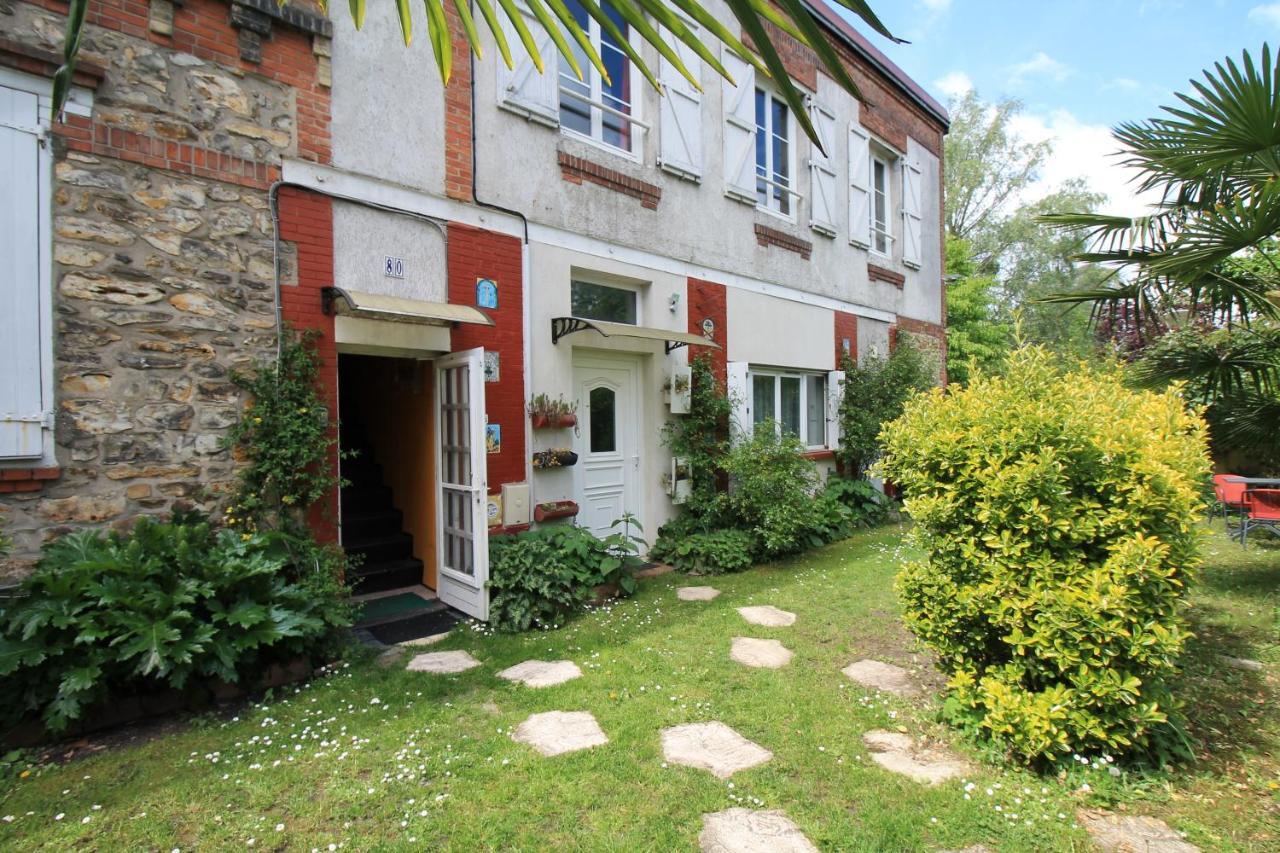 Disponible - Appartement Entier - Ligne H 15Mn Paris-Gare Du Nord, Parking Rue Gratuit, 4 Pers, Station De Train En Face Toutes Les 15Mn, Hippodrome, Cdfas, Universite, Borne Electrique, 1Er Etage オーボンヌ エクステリア 写真