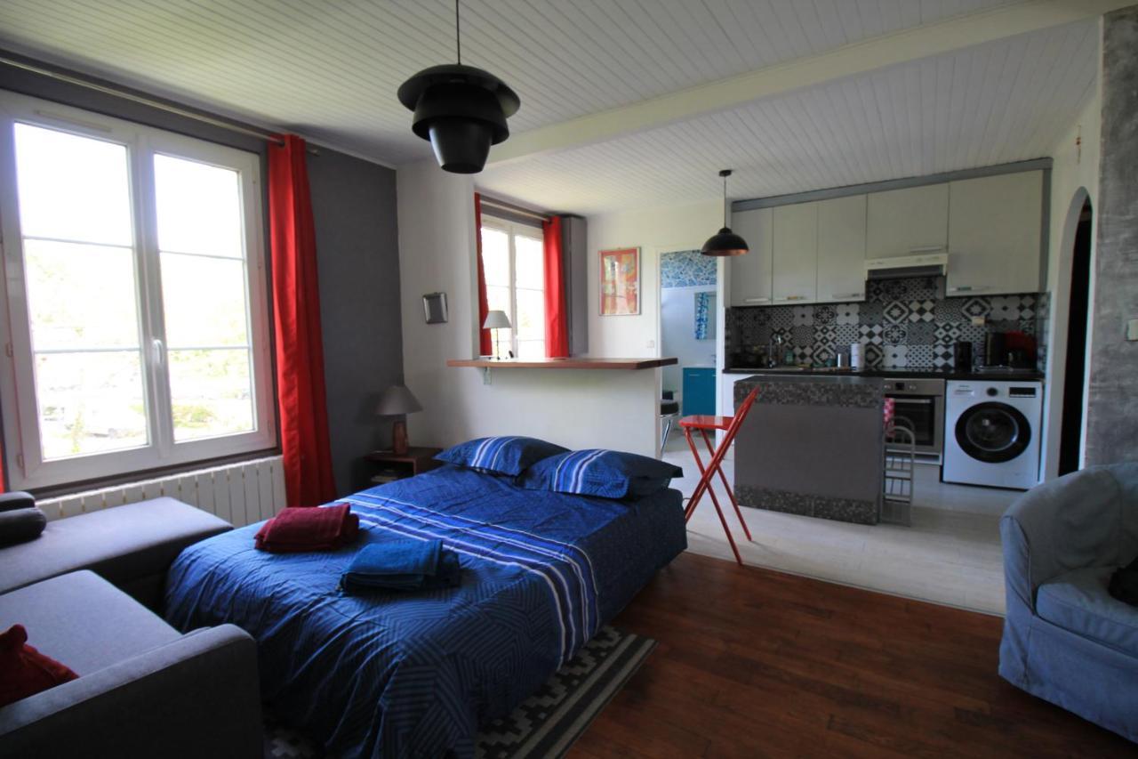 Disponible - Appartement Entier - Ligne H 15Mn Paris-Gare Du Nord, Parking Rue Gratuit, 4 Pers, Station De Train En Face Toutes Les 15Mn, Hippodrome, Cdfas, Universite, Borne Electrique, 1Er Etage オーボンヌ エクステリア 写真