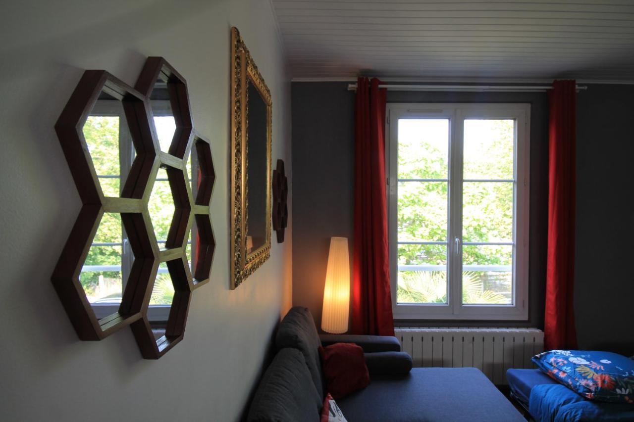 Disponible - Appartement Entier - Ligne H 15Mn Paris-Gare Du Nord, Parking Rue Gratuit, 4 Pers, Station De Train En Face Toutes Les 15Mn, Hippodrome, Cdfas, Universite, Borne Electrique, 1Er Etage オーボンヌ エクステリア 写真