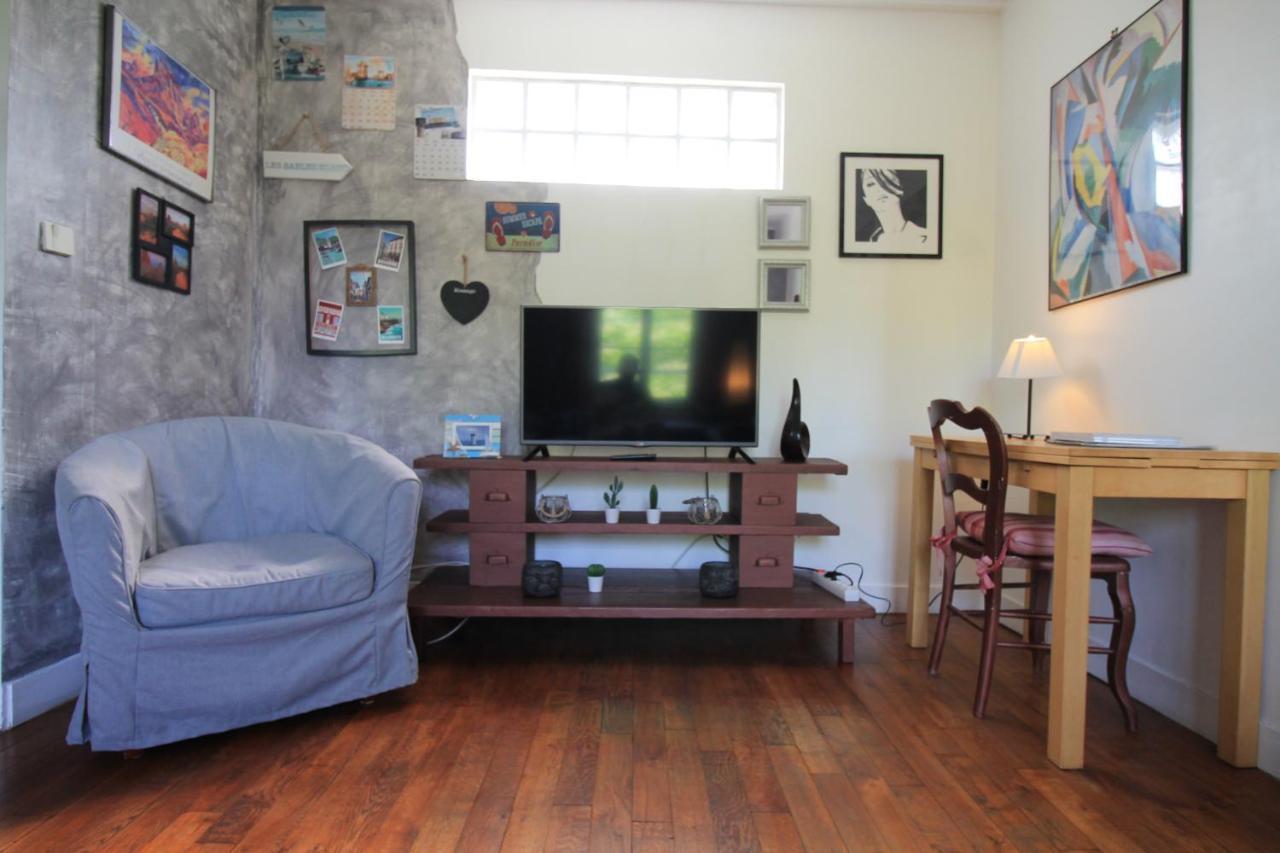 Disponible - Appartement Entier - Ligne H 15Mn Paris-Gare Du Nord, Parking Rue Gratuit, 4 Pers, Station De Train En Face Toutes Les 15Mn, Hippodrome, Cdfas, Universite, Borne Electrique, 1Er Etage オーボンヌ エクステリア 写真