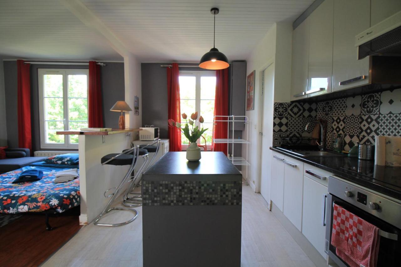 Disponible - Appartement Entier - Ligne H 15Mn Paris-Gare Du Nord, Parking Rue Gratuit, 4 Pers, Station De Train En Face Toutes Les 15Mn, Hippodrome, Cdfas, Universite, Borne Electrique, 1Er Etage オーボンヌ エクステリア 写真