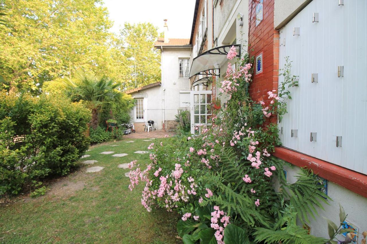 Disponible - Appartement Entier - Ligne H 15Mn Paris-Gare Du Nord, Parking Rue Gratuit, 4 Pers, Station De Train En Face Toutes Les 15Mn, Hippodrome, Cdfas, Universite, Borne Electrique, 1Er Etage オーボンヌ エクステリア 写真